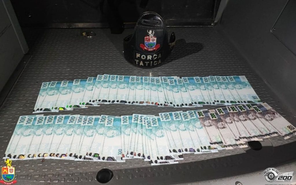 Dinheiro falso encontrado no Jaraguá