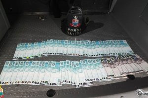 Dinheiro falso encontrado no Jaraguá